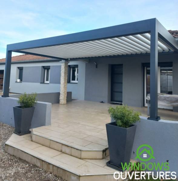 Pose d’une pergola bioclimatique 3x4m avec éclairage led à Éclose Badinières (Isère 38)