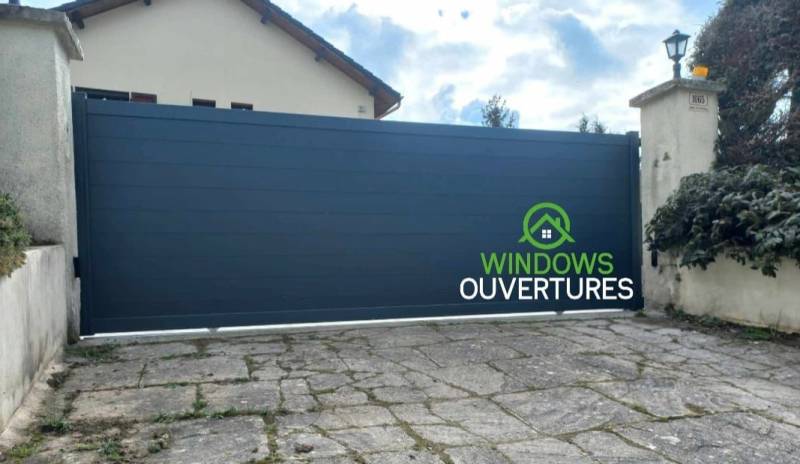 Pose d’un portail coulissant aluminium de 4m à Faverges-de-la-Tour 38110